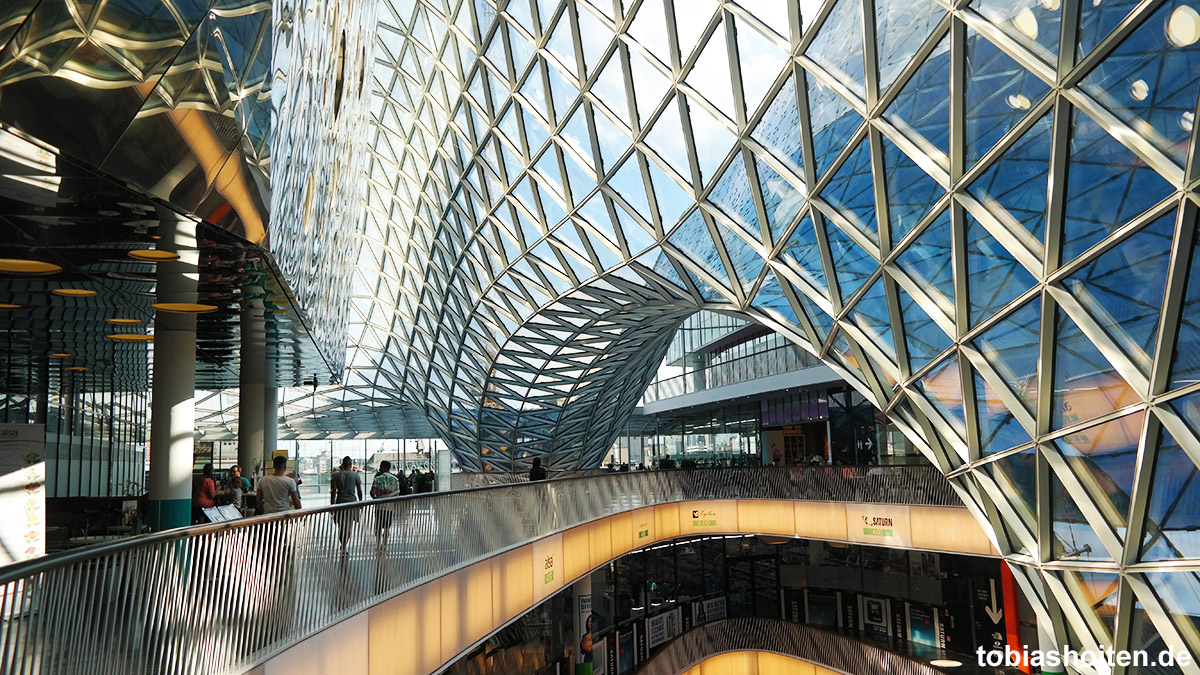 Frankfurt am Main Zeil Shopping Tobias Hoiten