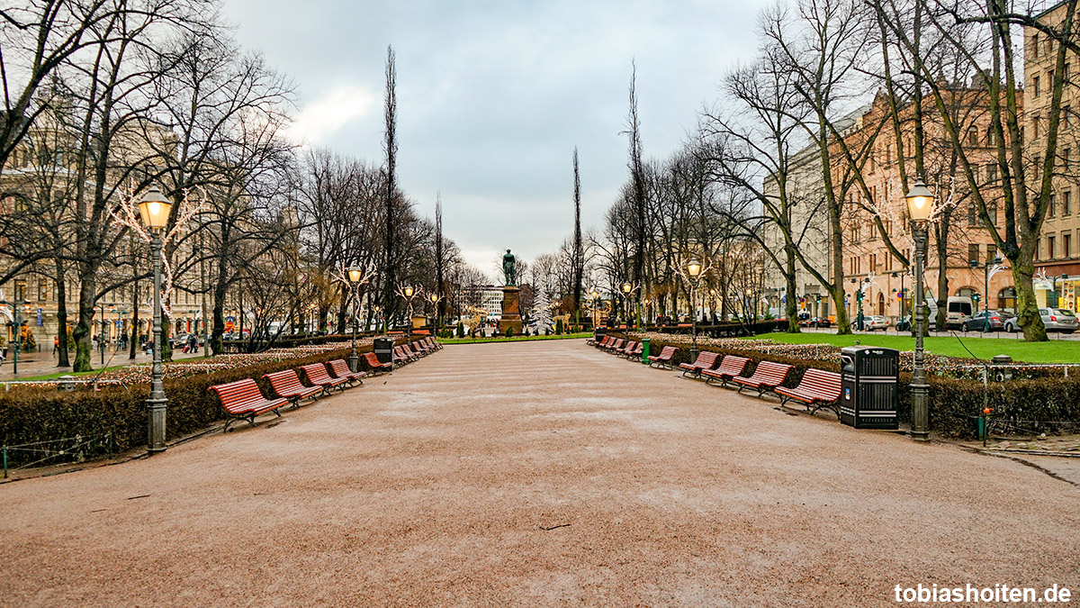 helsinki-esplanadi-tobias-hoiten