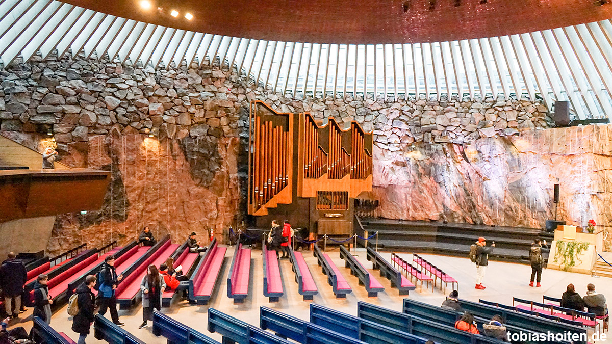 helsinki-temppeliaukio-kirche-tobias-hoiten