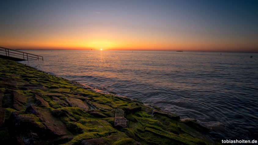 otterndorf-urlaub-an-der-nordsee-sonnenuntergang-tobias-hoiten-1