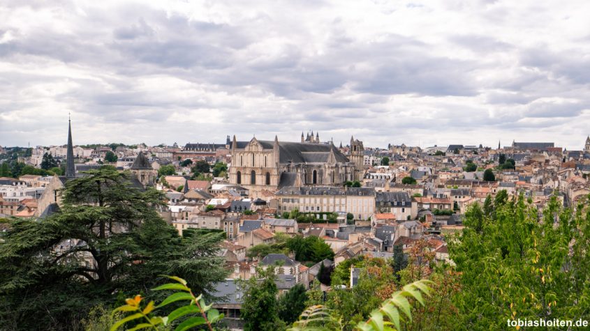 poitiers-sehenswuerdigkeiten-kathedrale-tobias-hoiten