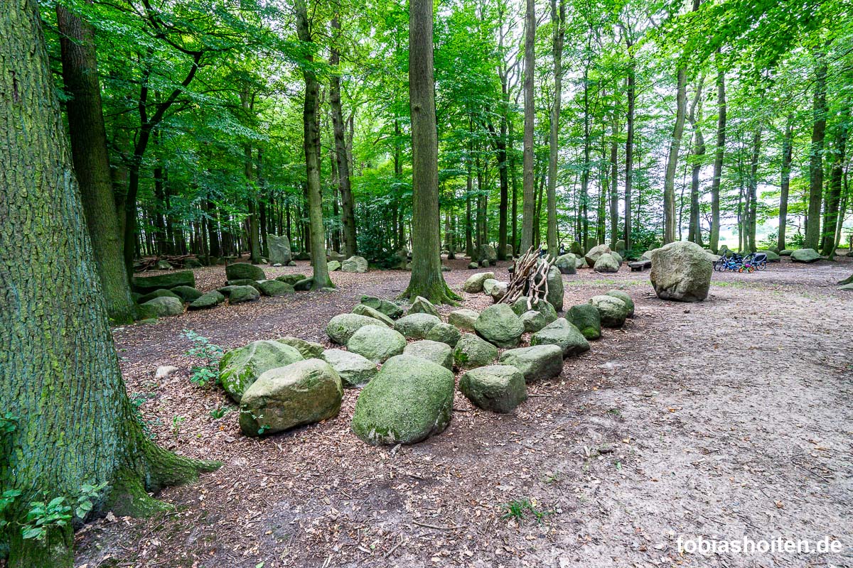 petershagen-sehenswuerdigkeiten-findlingswald-neuenknick-tobias-hoiten-1