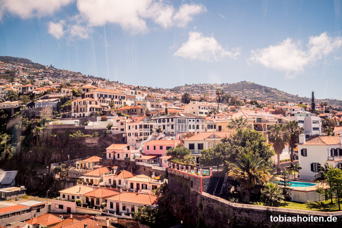 seilbahn-von-funchal-nach-monte-tobias-hoiten-2